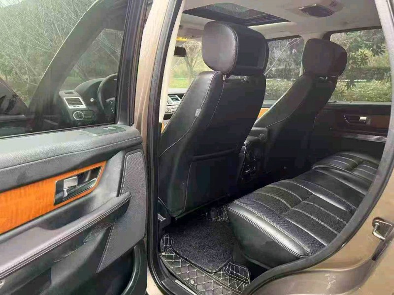 金华13年路虎揽胜运动6