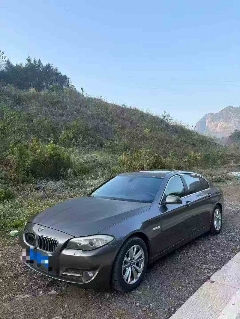 贵港13年宝马5系3