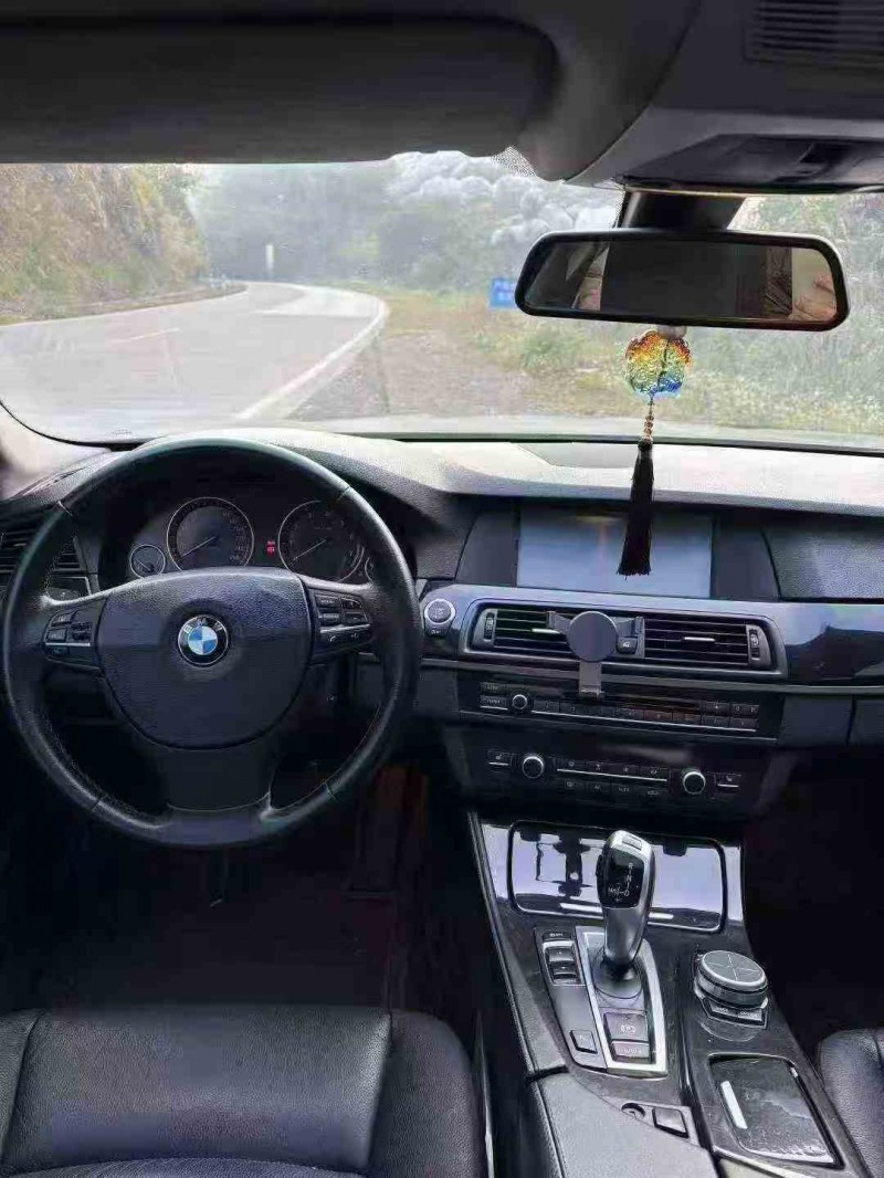 贵港13年宝马5系4