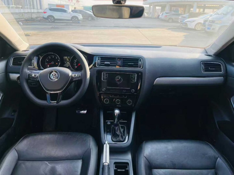 东莞18年大众速腾4