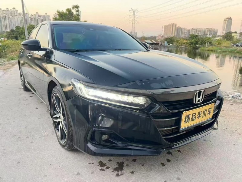 湛江23年本田雅阁2