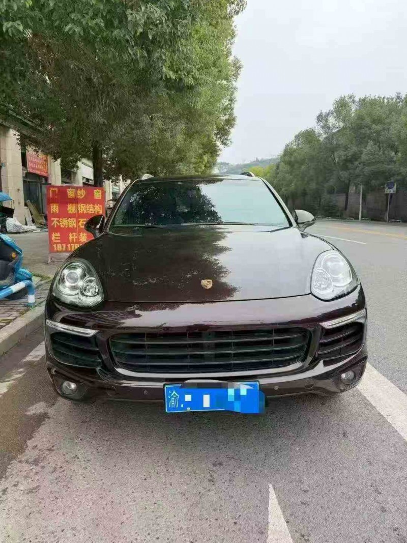 重慶16年保時捷卡宴1
