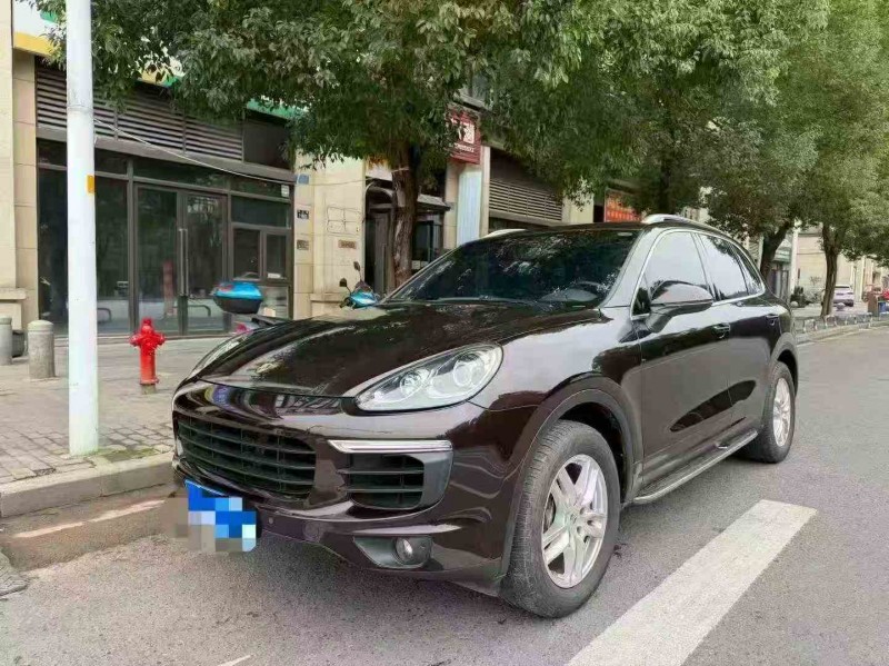 重慶16年保時捷卡宴3