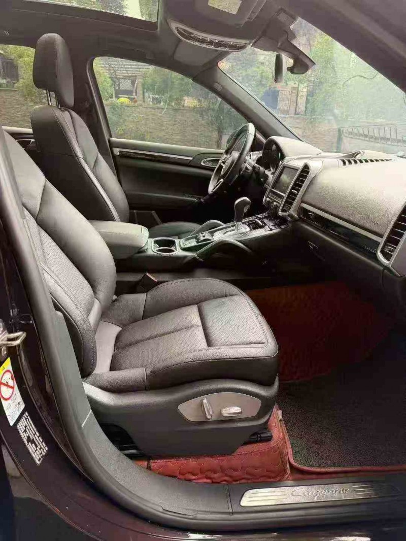 重慶16年保時捷卡宴4