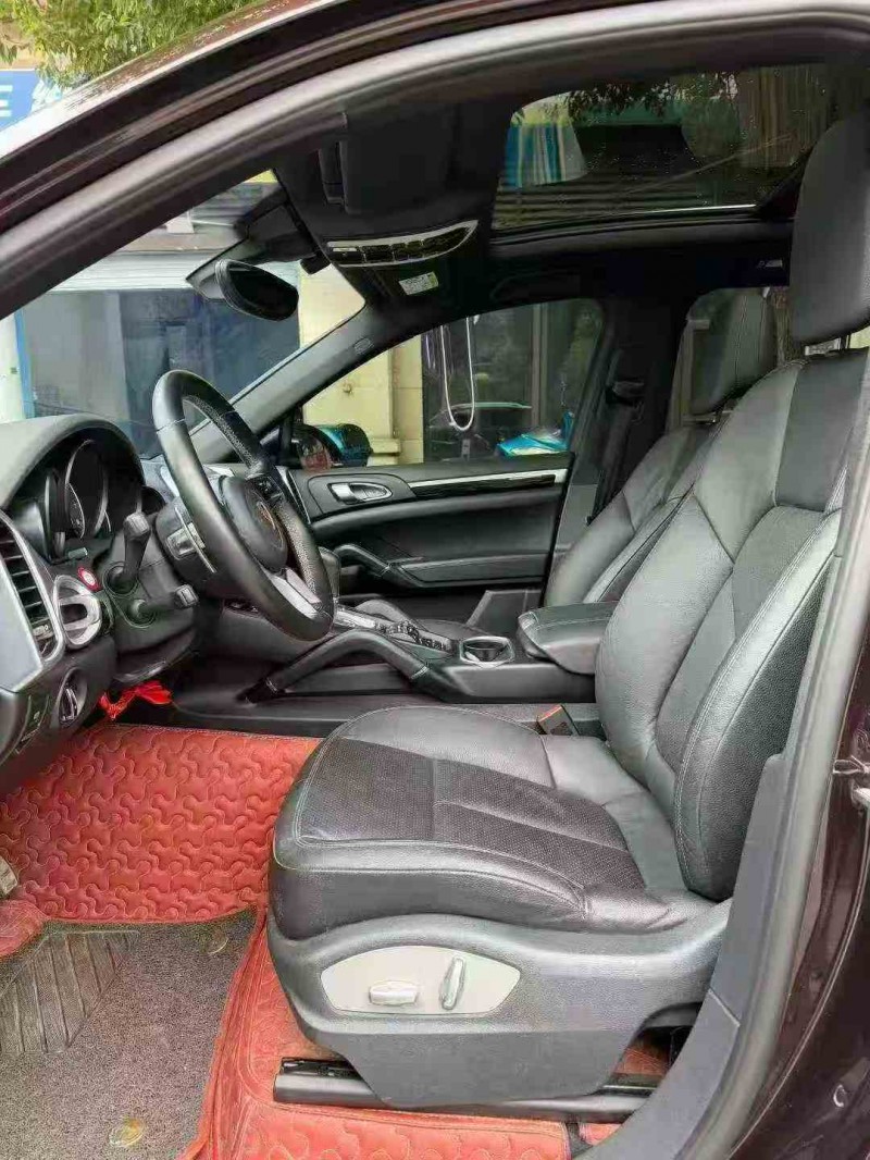 重慶16年保時捷卡宴5