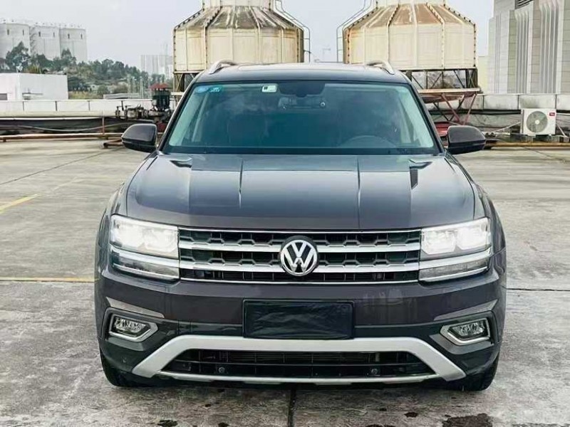 东莞18年大众途昂1