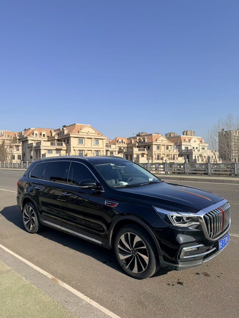 青島21年紅旗HS72