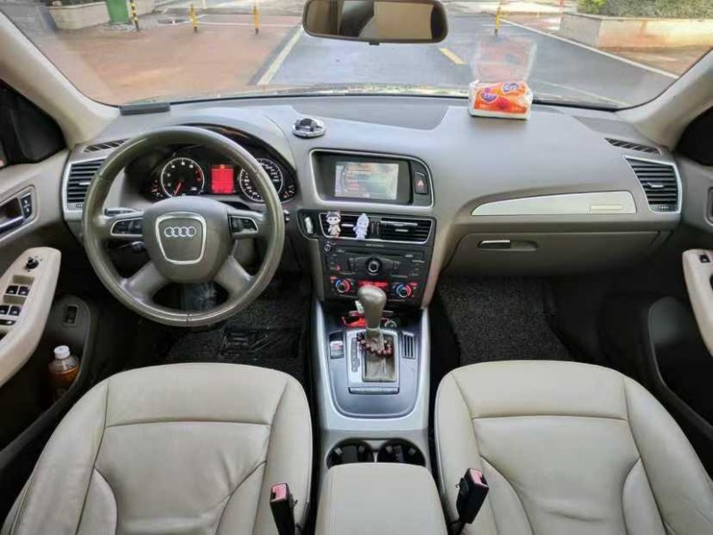 东莞12年奥迪Q58