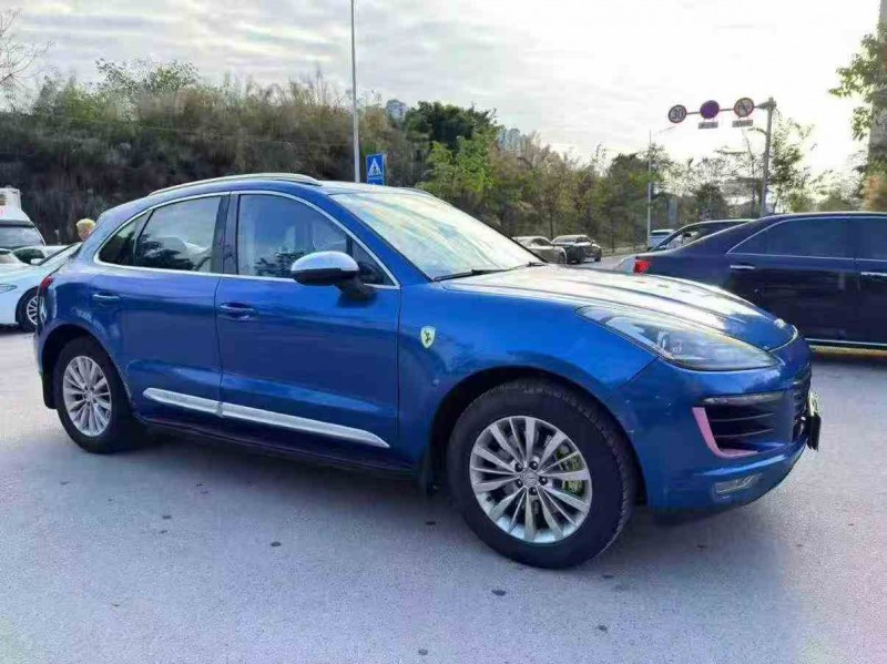 南宁17年众泰SR92