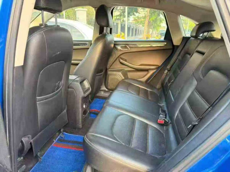 南宁17年众泰SR96