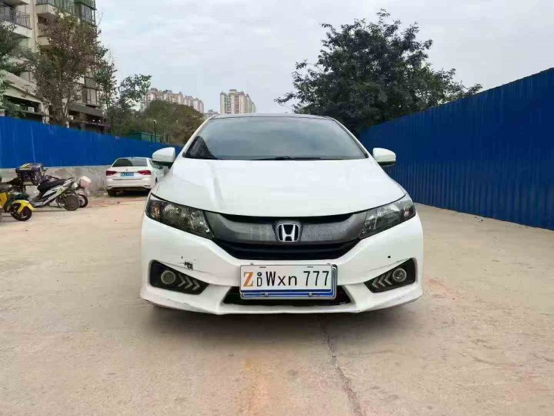 南宁17年本田锋范1