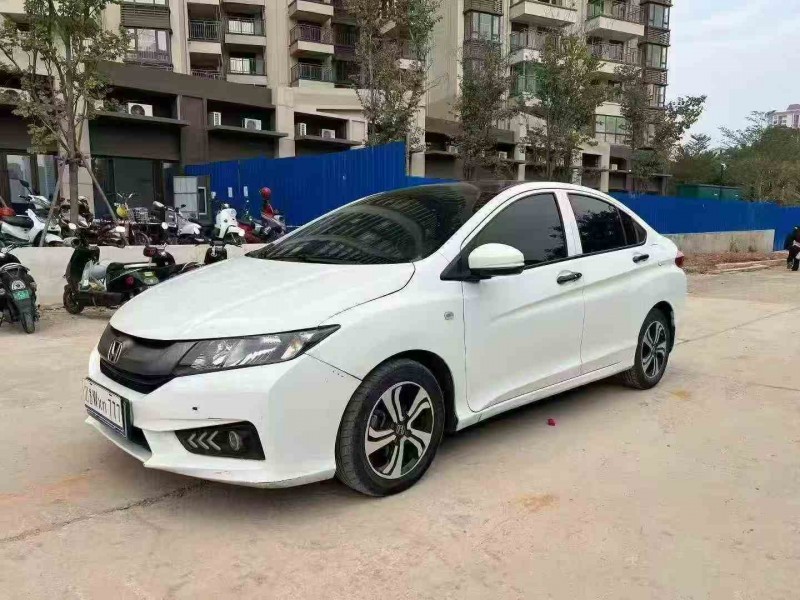 南宁17年本田锋范3