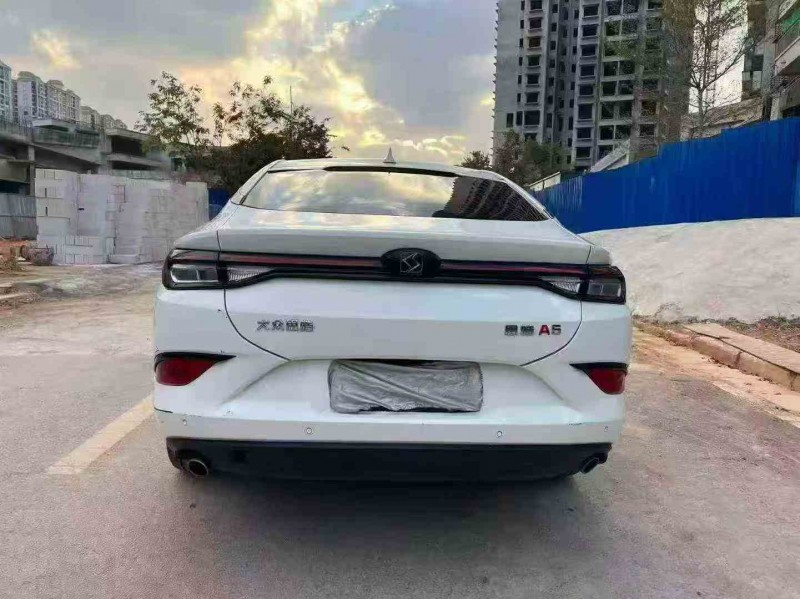 南宁22年江淮思皓9