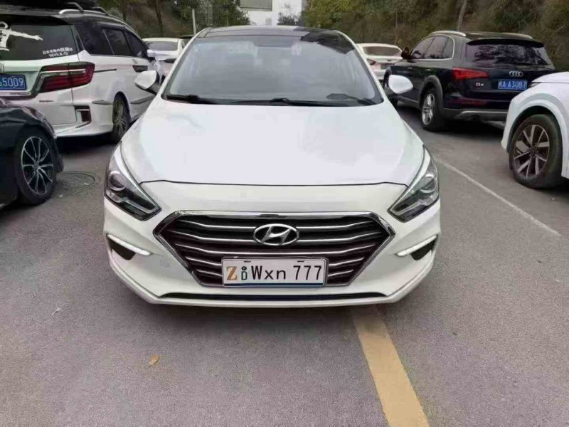 南宁19年现代名图1