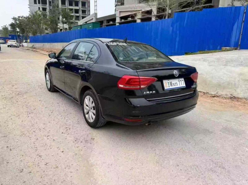 南宁17年大众朗逸8