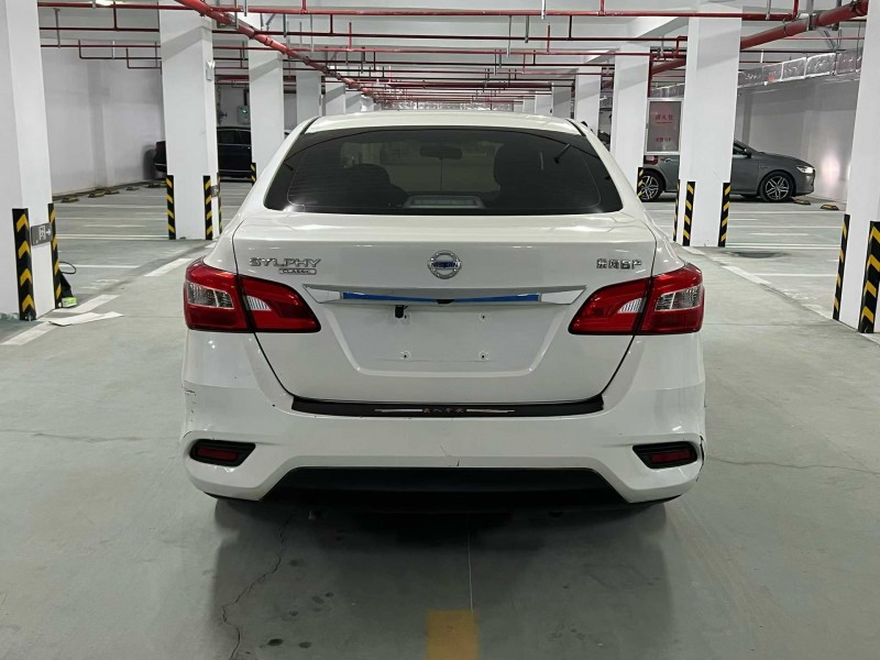 宿遷21年日產軒逸9