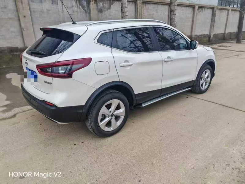 保定23年日产逍客7