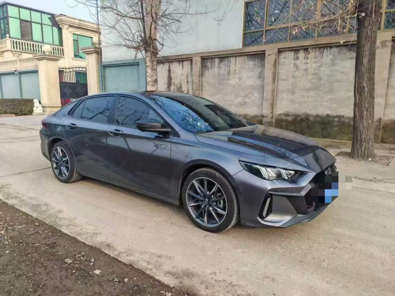 保定25年传祺影豹3