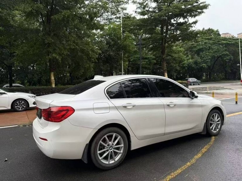 东莞18年宝马1系9