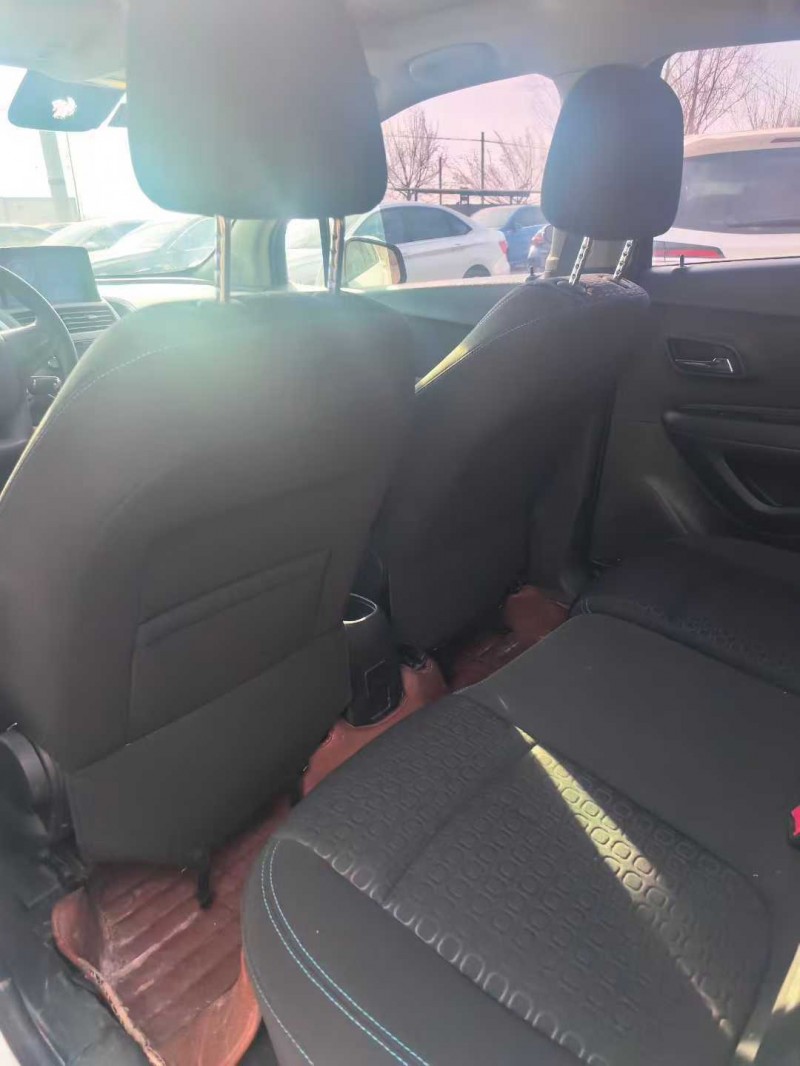 保定16年雪佛兰创酷5