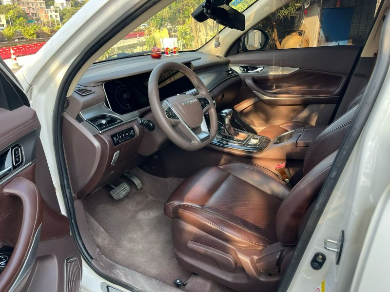 防城港18年猎豹汽车迈途5