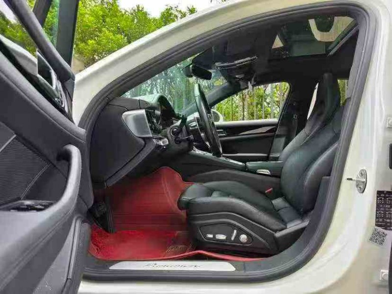 湛江18年保时捷帕拉梅拉4