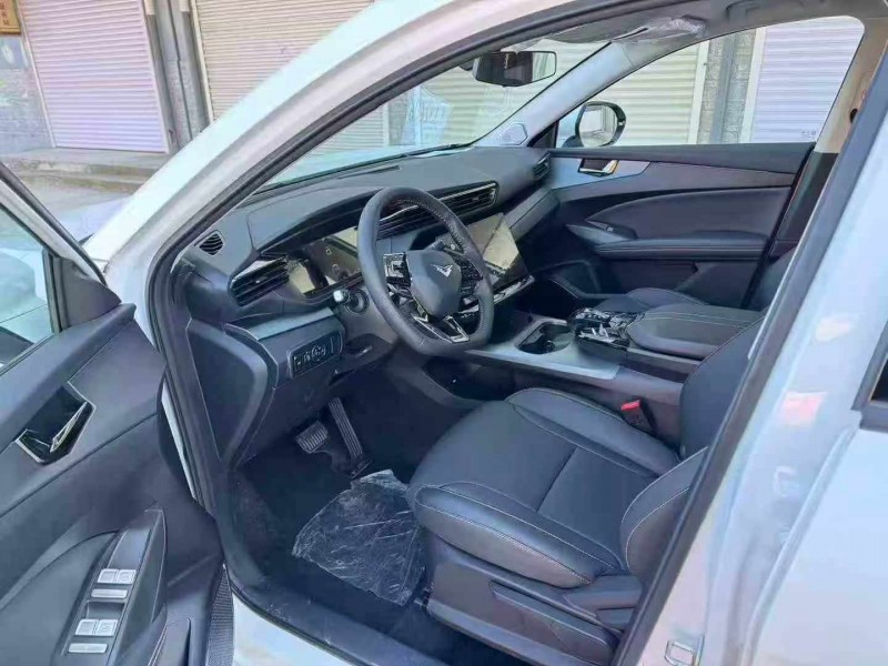 保定25年凯翼昆仑6