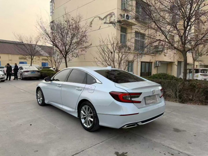 徐州22年本田雅阁3