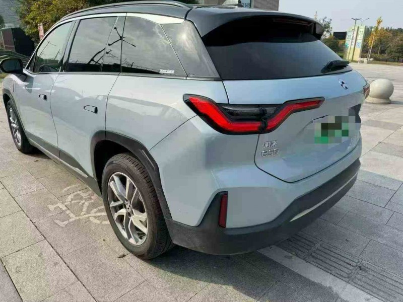 金华22年蔚来ES68