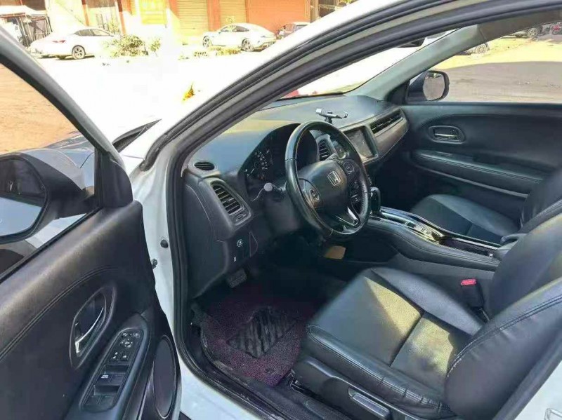 贵港19年本田缤智4