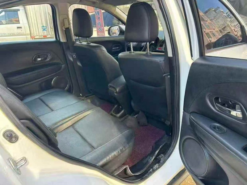 贵港19年本田缤智5