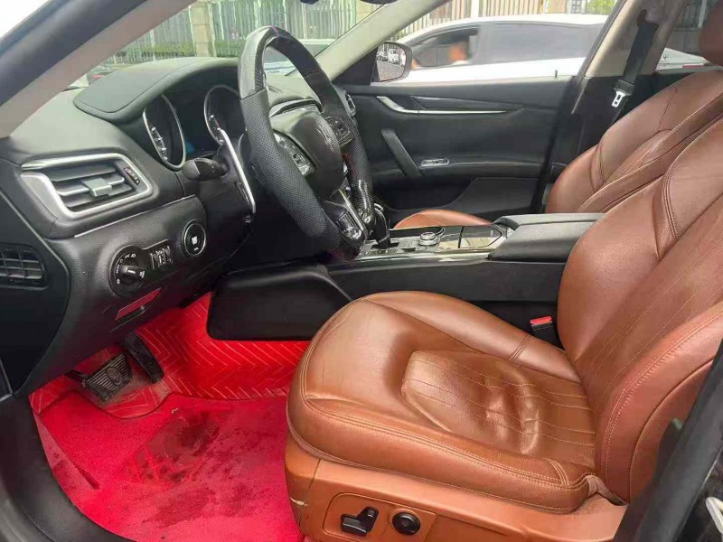 郑州17年玛莎拉蒂Ghibli3