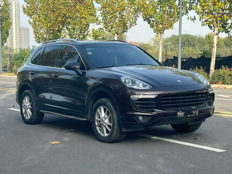 郑州15年保时捷卡宴2