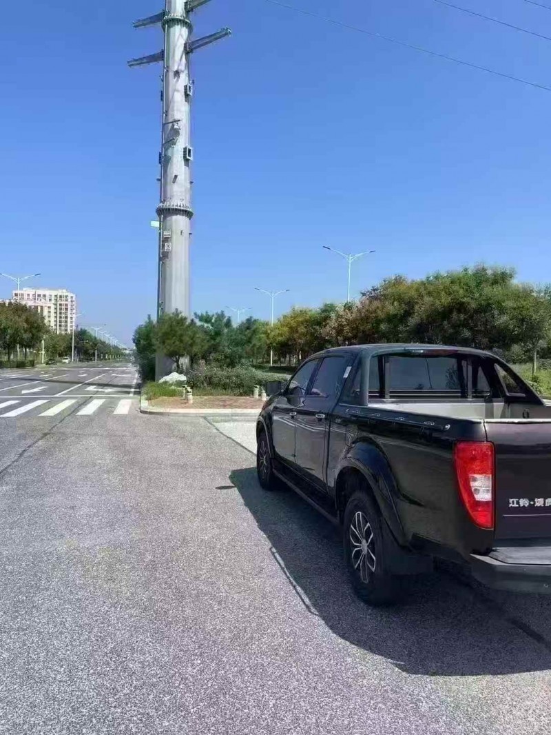 济宁23年江铃域虎8