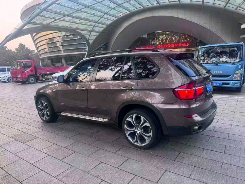 常州11年宝马X57