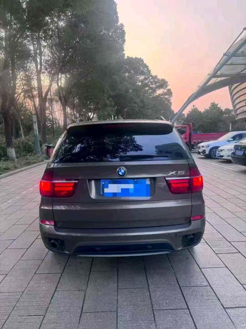 常州11年宝马X59