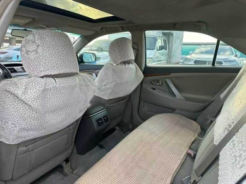 东莞11年丰田凯美瑞5