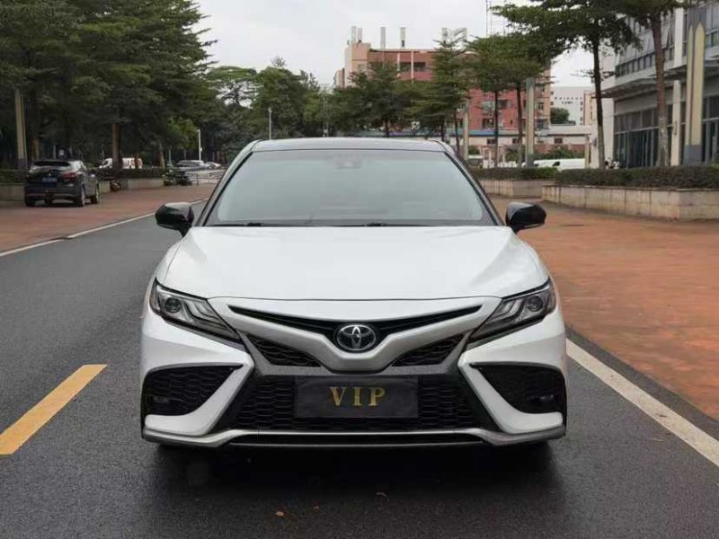 东莞21年丰田凯美瑞1