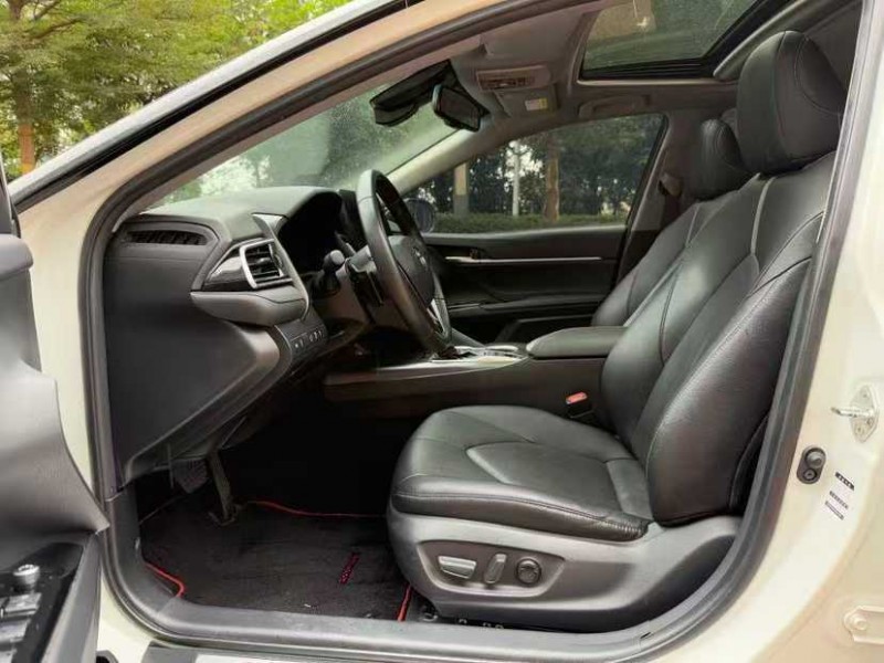 东莞21年丰田凯美瑞3