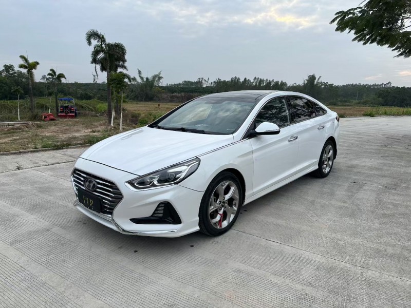 湛江17年现代索纳塔2