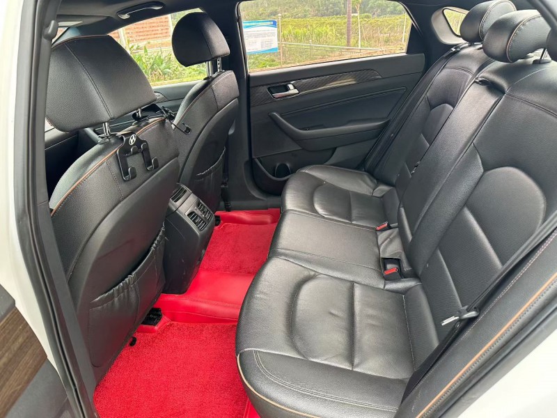 湛江17年现代索纳塔8