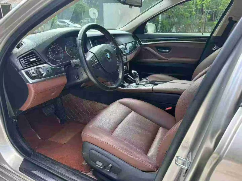 广州16年宝马5系5