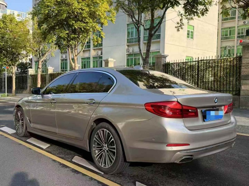 深圳18年宝马5系8