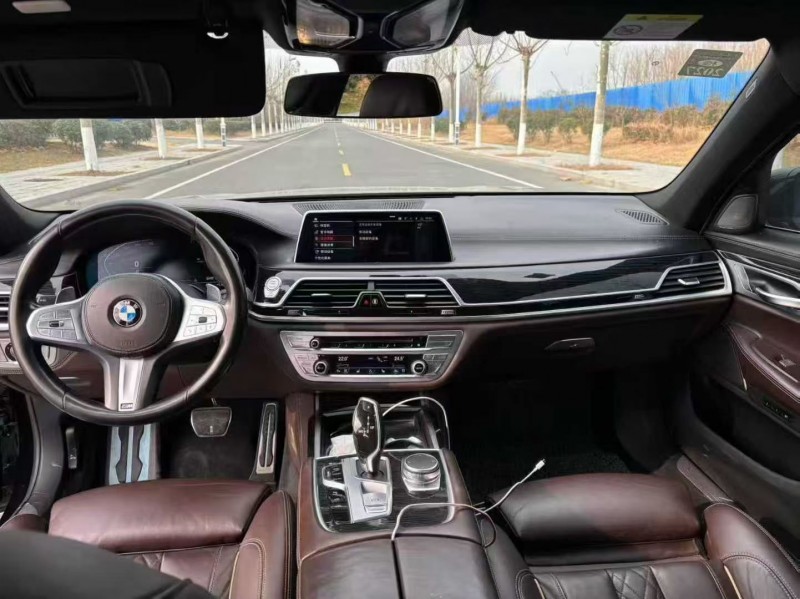 徐州19年宝马7系5