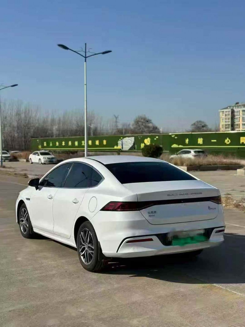 泰安23年比亚迪秦6