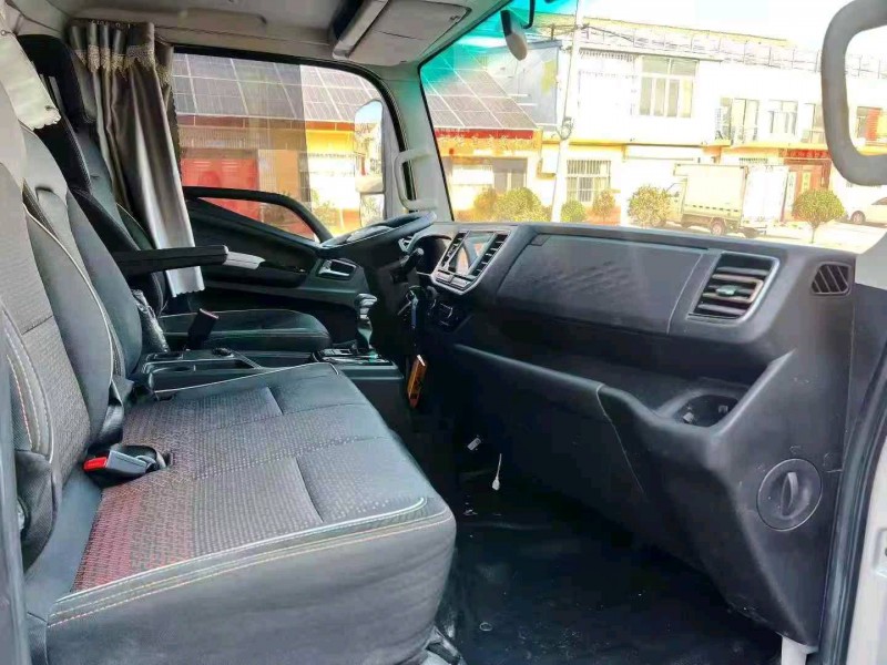 淄博25年福田奥铃5