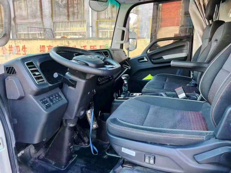 淄博25年福田奥铃6