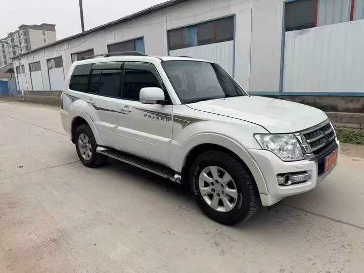 郑州19年三菱帕杰罗2