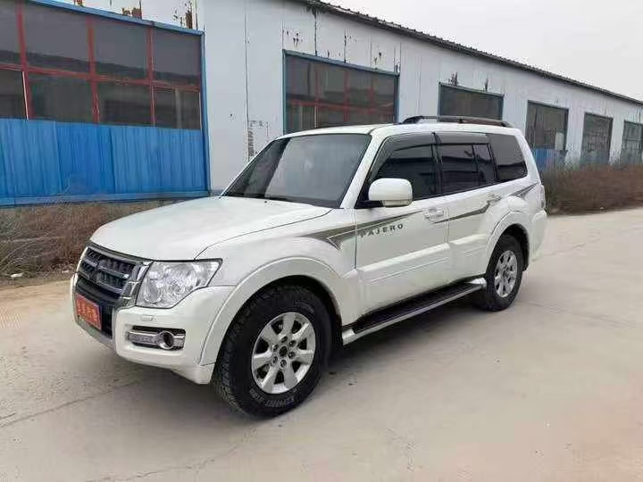 郑州19年三菱帕杰罗3