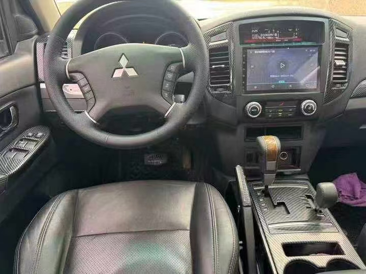 郑州19年三菱帕杰罗6